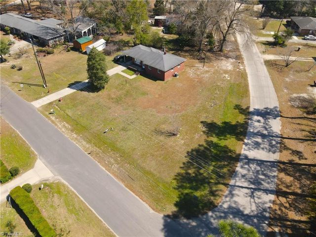 23961 Crumptown Road, Wagram, NC 28396
