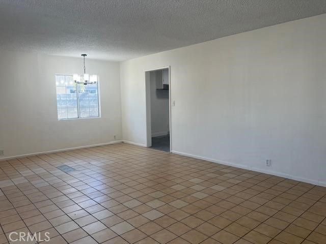 10315 Haddon, Pacoima (los Angeles), CA 91331