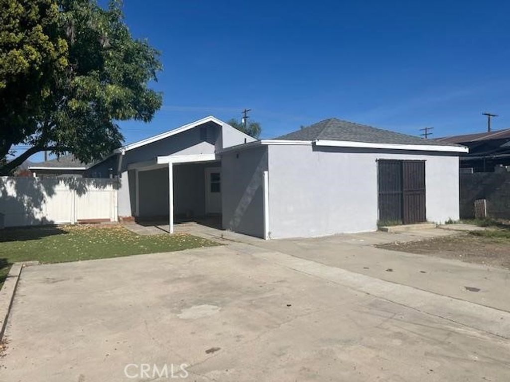 10315 Haddon, Pacoima (los Angeles), CA 91331