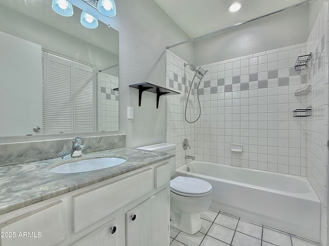 924 S CASITAS Drive C, Tempe, AZ 85281