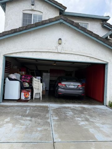 5457 Governor Cir, Stockton, CA 95210