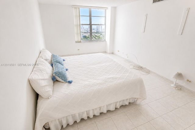 230 174th St 1916, Sunny Isles Beach, FL 33160