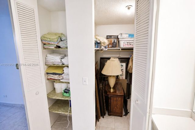 230 174th St 1916, Sunny Isles Beach, FL 33160