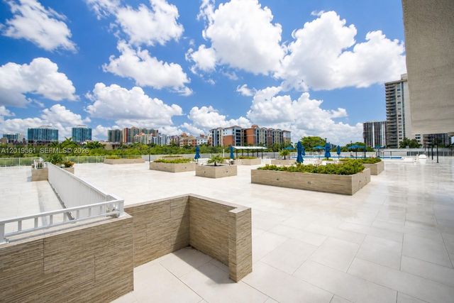 230 174th St 1916, Sunny Isles Beach, FL 33160