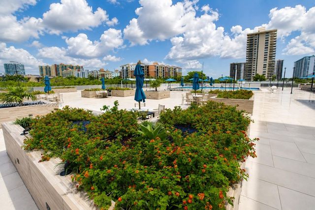 230 174th St 1916, Sunny Isles Beach, FL 33160