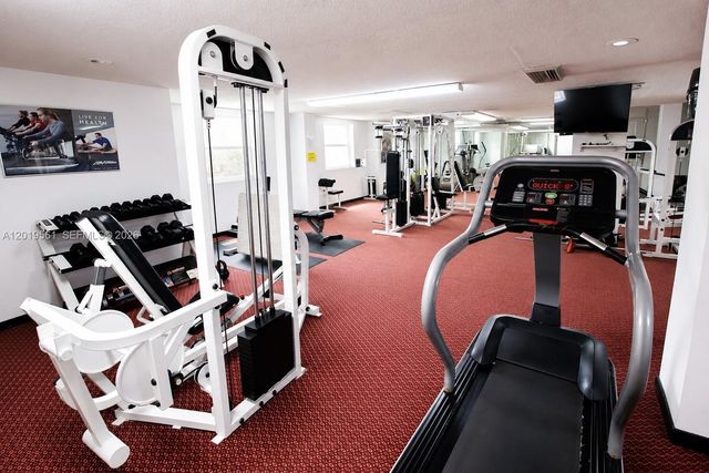 230 174th St 1916, Sunny Isles Beach, FL 33160