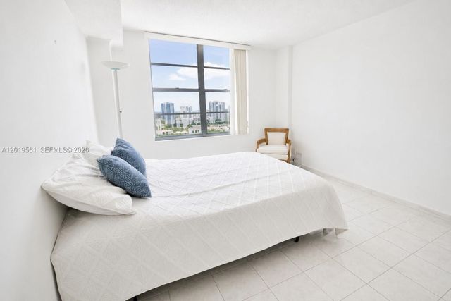 230 174th St 1916, Sunny Isles Beach, FL 33160