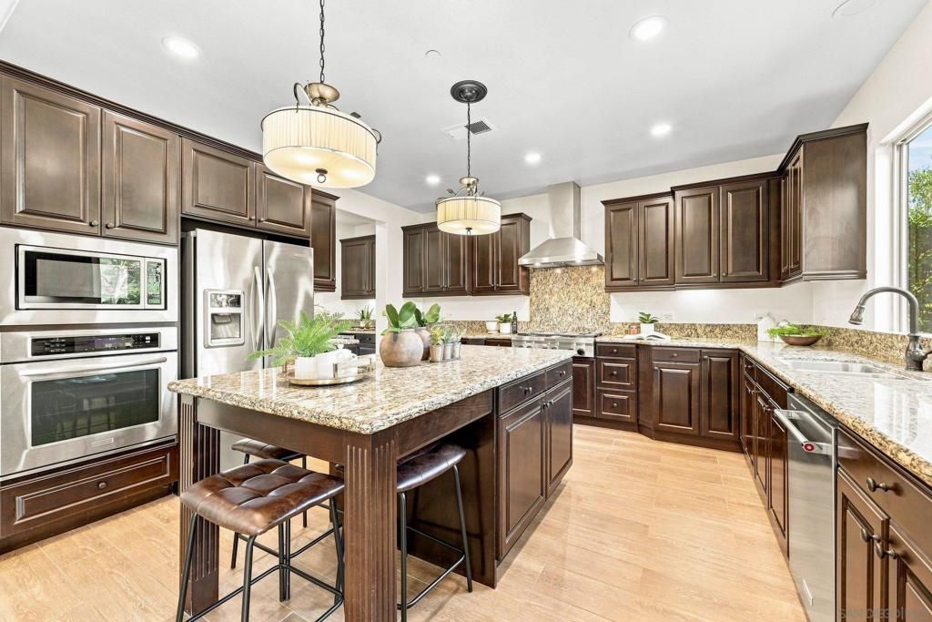 3051 Vineyard Way, Chula Vista, CA 91914 — photo 2
