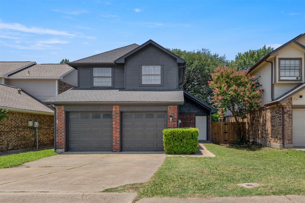 918 S Old Orchard Lane, Lewisville, TX 75067