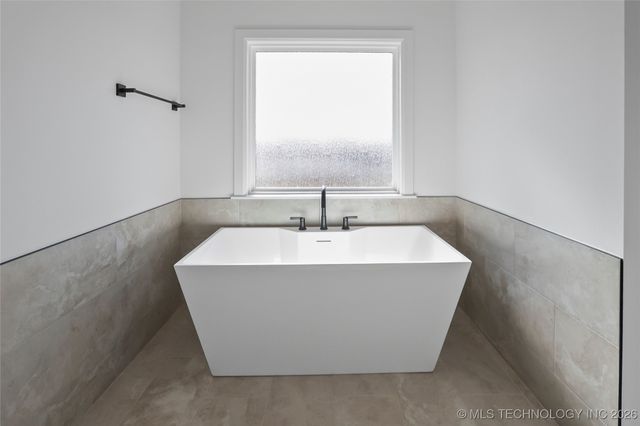 11210 S 215th East Avenue, Broken Arrow, OK 74014