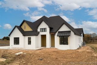 11210 S 215th East Avenue, Broken Arrow, OK 74014