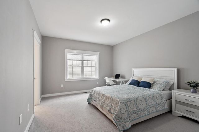 5 Baldwin Ct 5, Harvard, MA 01451