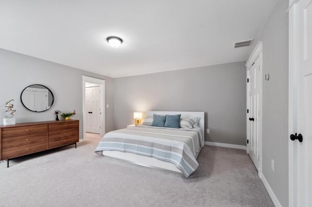 5 Baldwin Ct 5, Harvard, MA 01451