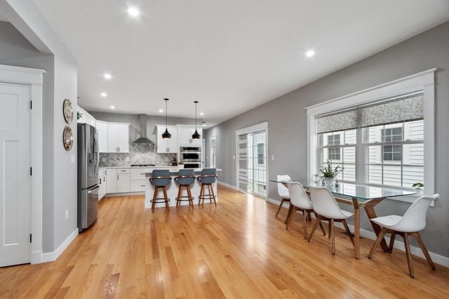 5 Baldwin Ct 5, Harvard, MA 01451