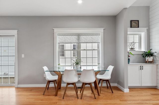 5 Baldwin Ct 5, Harvard, MA 01451