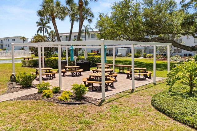 2425 FLAMINGO BOULEVARD K28, Bradenton, FL 34207