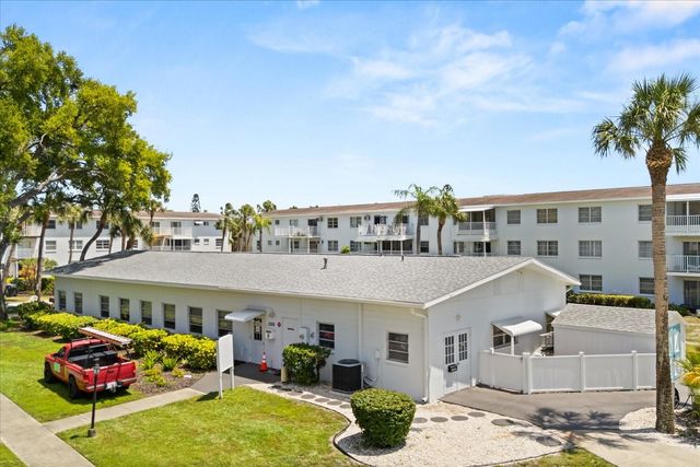 2425 FLAMINGO BOULEVARD K28, Bradenton, FL 34207