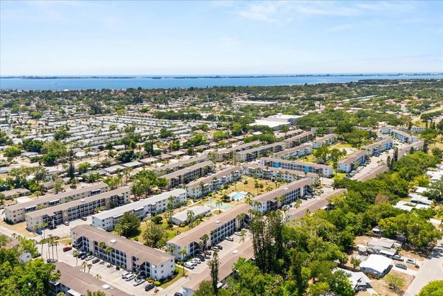 2425 FLAMINGO BOULEVARD K28, Bradenton, FL 34207
