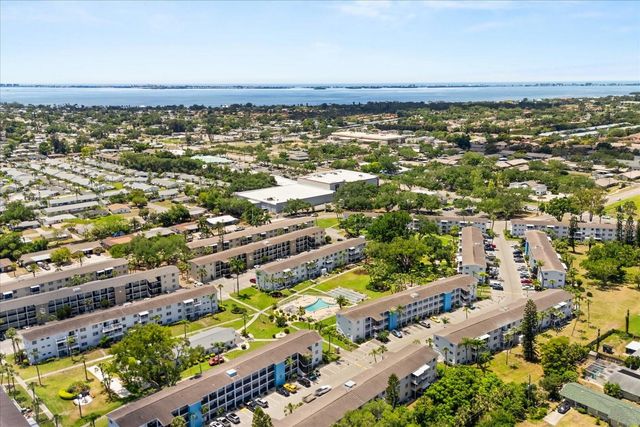 2425 FLAMINGO BOULEVARD K28, Bradenton, FL 34207