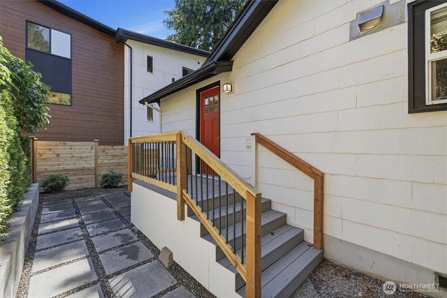 5444 40th Avenue SW, Seattle, WA 98136