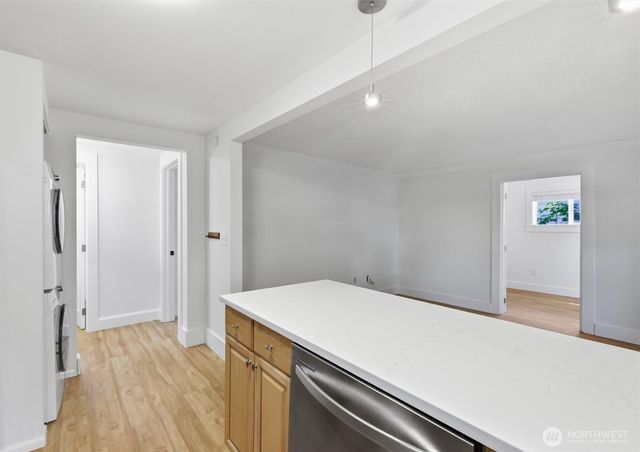 5444 40th Avenue SW, Seattle, WA 98136