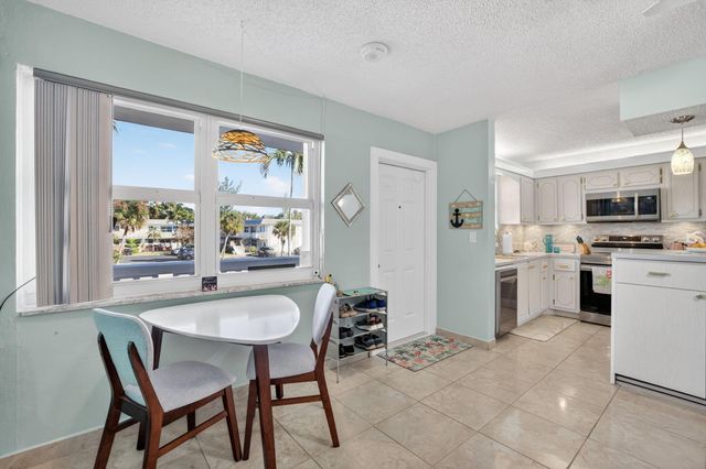 1354 N 12th Court 7B, Hollywood, FL 33019