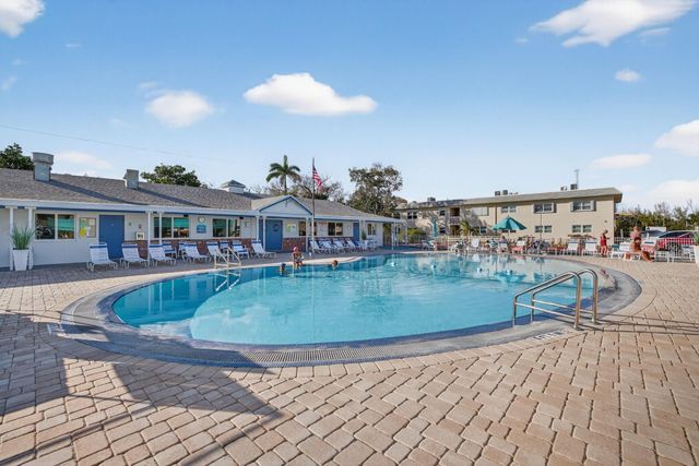 1354 N 12th Court 7B, Hollywood, FL 33019