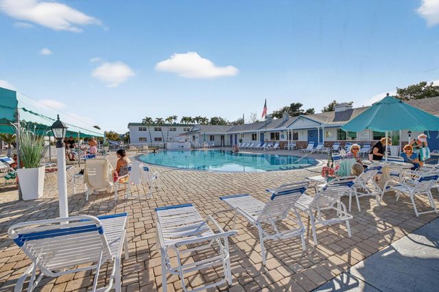 1354 N 12th Court 7B, Hollywood, FL 33019