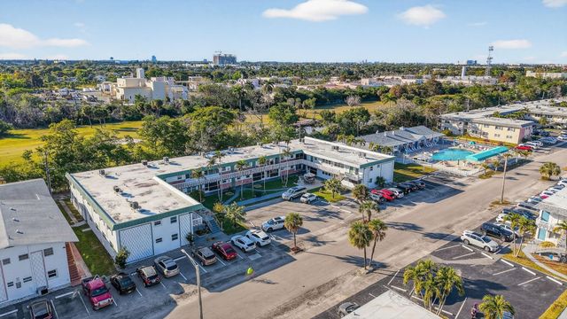 1354 N 12th Court 7B, Hollywood, FL 33019