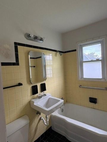3600 Saint Joseph Place, Hobart, IN 46342