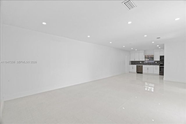 10351 SW 164th St, Miami, FL 33157