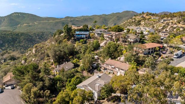 28328 Kettering Ln, Escondido, CA 92026