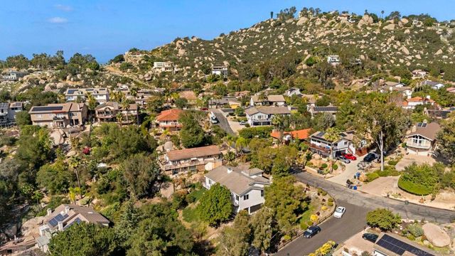 28328 Kettering Ln, Escondido, CA 92026