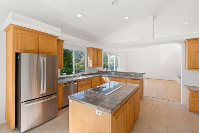 28328 Kettering Ln, Escondido, CA 92026