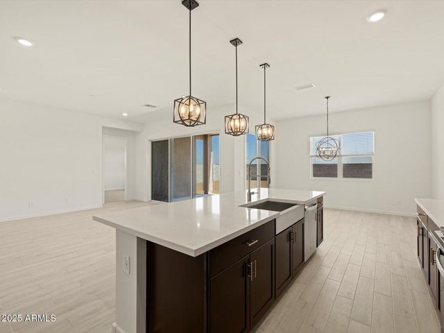 17776 W ODEUM Lane, Goodyear, AZ 85338