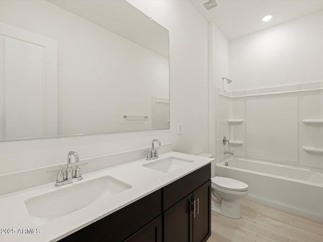 17776 W ODEUM Lane, Goodyear, AZ 85338