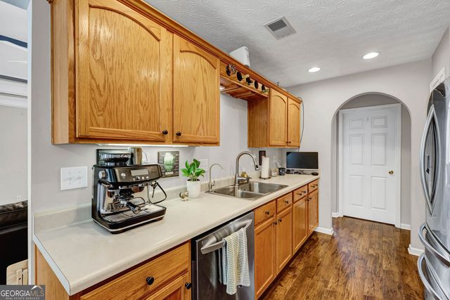 167 Towler Shoals Drive, Loganville, GA 30052