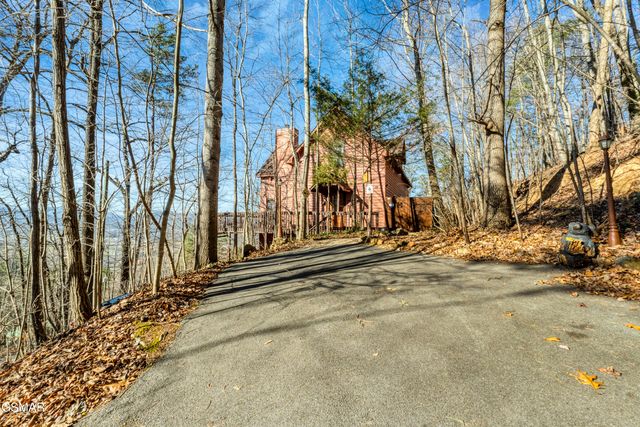 1919 Mountain Way, Sevierville, TN 37862