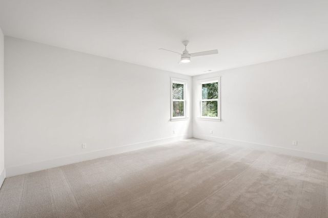 3985 Kathie Dr, Thompsons Station, TN 37179