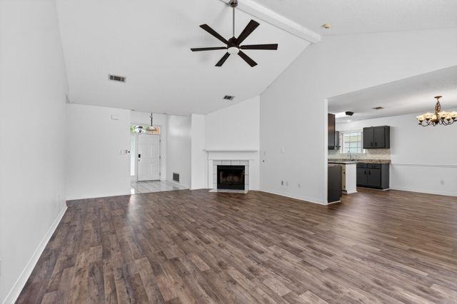 873 Brande Court, Shalimar, FL 32579
