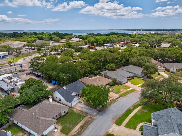 873 Brande Court, Shalimar, FL 32579