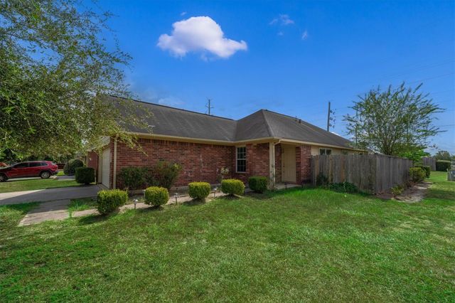 8902 Sweet Blue Jasmine Lane, Humble, TX 77338
