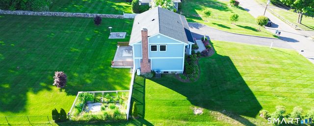 14 East Gate Road, Danbury, CT 06811