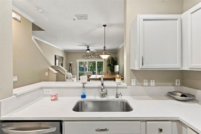 11193 KAPOK GRAND CIRCLE, Madeira Beach, FL 33708