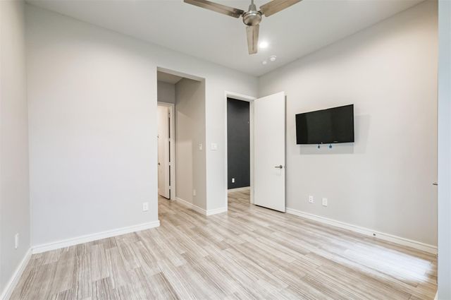 711 W Clay Street, Houston, TX 77019