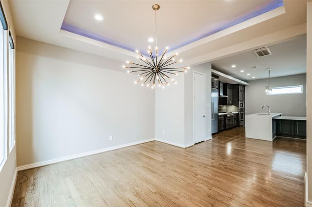 711 W Clay Street, Houston, TX 77019