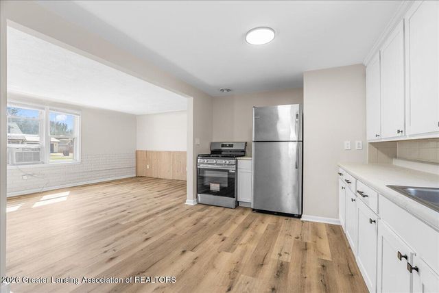 4516 Wilcox Road, Holt, MI 48842