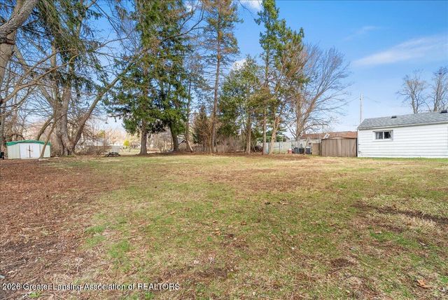 4516 Wilcox Road, Holt, MI 48842