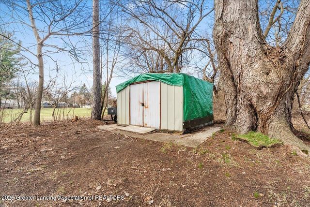 4516 Wilcox Road, Holt, MI 48842