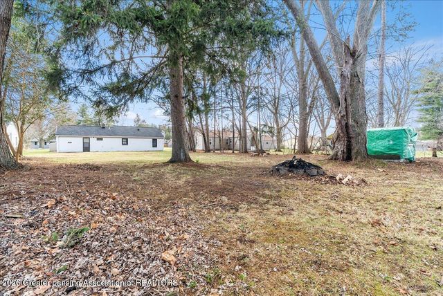 4516 Wilcox Road, Holt, MI 48842